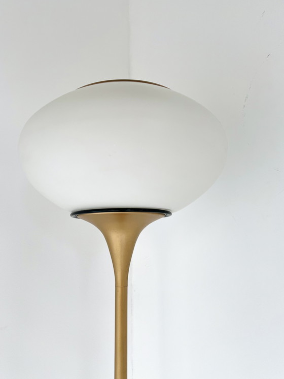 Image 1 of Stehlampe aus Milchglas, 60er Jahre