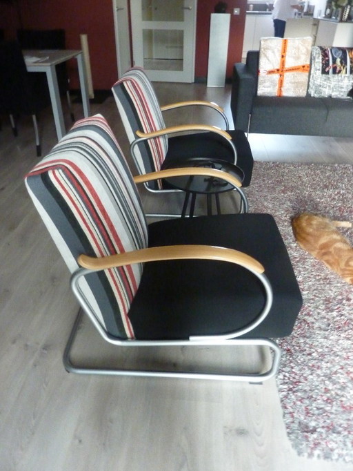 Dalla collezione Dutch Originals / Gispen Classics, la famosa 407, un set di 2 poltrone