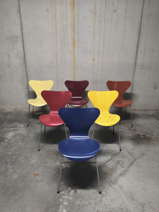 6 x Vintage Fritz Hansen butterfly chairs (series 7)- Arne Jacobsen (price per piece)