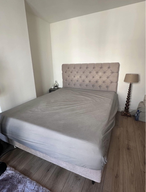 Premium bedframe + Tempur matras: 160 cm × 200 cm – matrassen en bedbodems, Textile (photo 2 of 8)