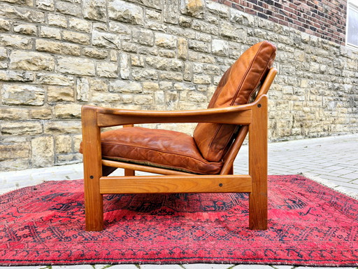 Poltrona vintage in pelle stile anni '60-'70, metà secolo.