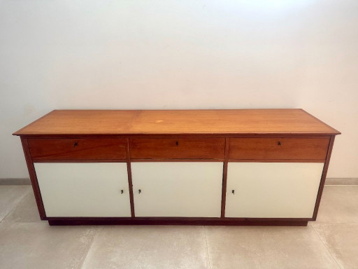 Vintage 50's Hand-Made Wooden Sideboard – dressoirs (photo 2 of 15)