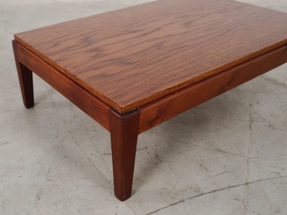Image 1 of Couchtisch aus Eiche, dänisches Design, 1970er Jahre, hergestellt in Dänemark