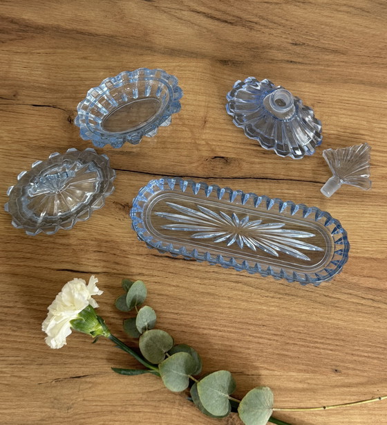 Image 1 of Vintage toiletset