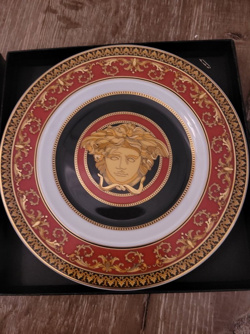 Versace Rosenthal Medusa Rood Bord 18cm – tafelwaar, Porcelain