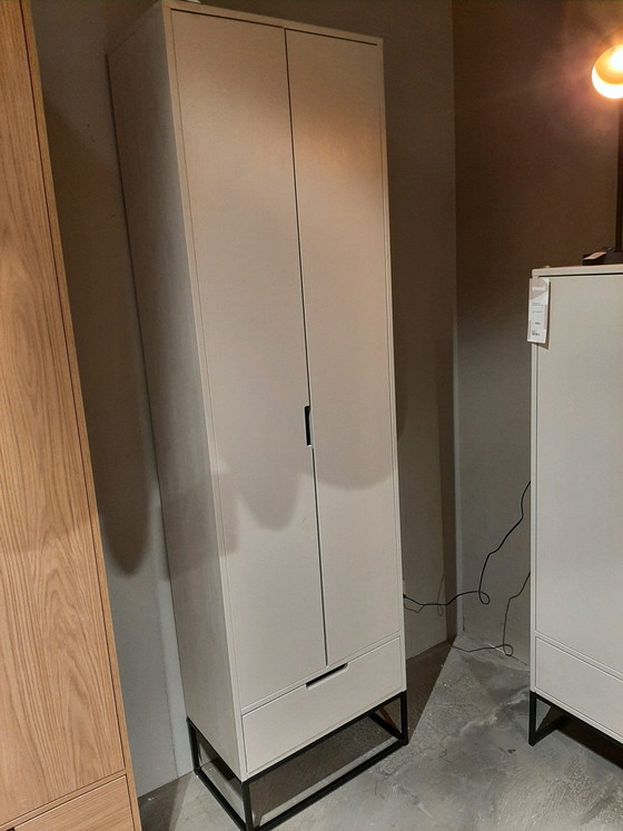 Image 1 of Armario alto Silas - Polvo