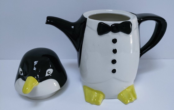Image 1 of P&K earthenware penguin teapot from the 70s
