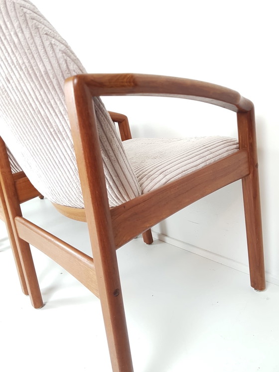 Image 1 of 3 vintage teakhouten Deense stoelen nieuw gestoffeerd roze rib