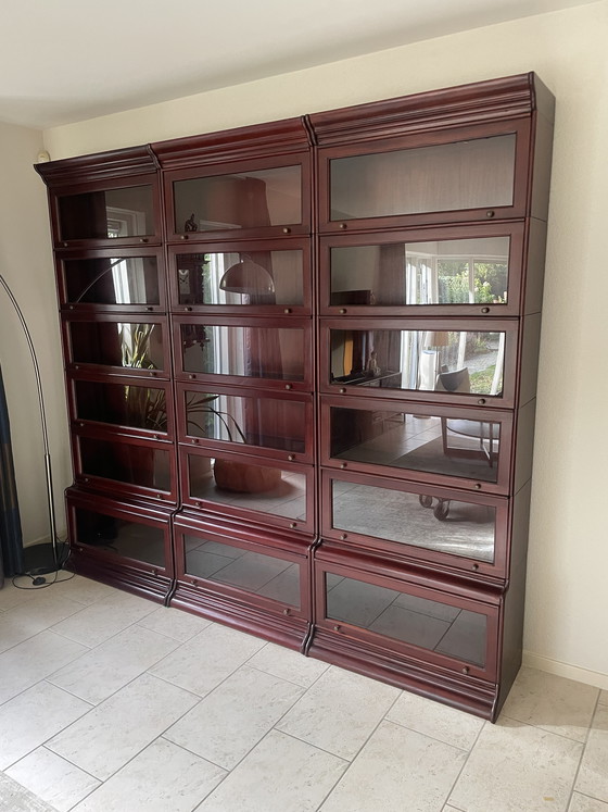 Image 1 of 3 model globe Wernicke boekenkasten 85 cm breed en 227 cm hoog 6 elementen op elkaar 