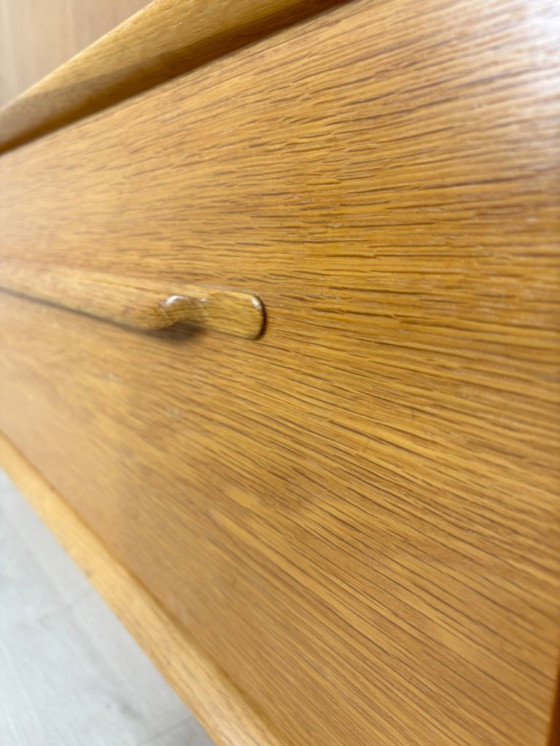 Image 1 of Armoire, lavabo, armoire à linge et meuble de rangement vintage en bois