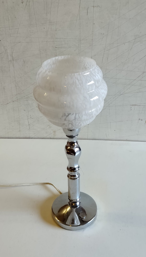 Lámpara de mesa de metal cromado con globo de cristal de Clichy - Mediados del siglo XX – Lámparas de mesa (photo 6 of 10)
