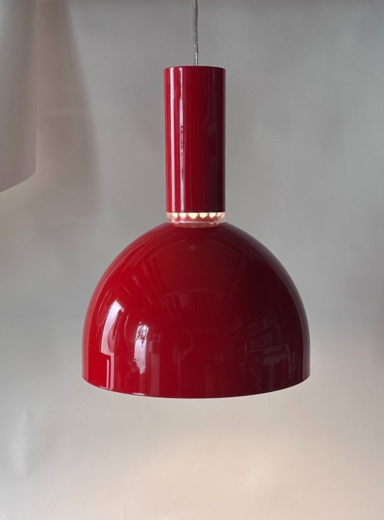 Image 1 of Vintage Joakim Fihn voor Belid – Set van 2 “Hero” pendellampen T1048 – rood gelakt metaal
