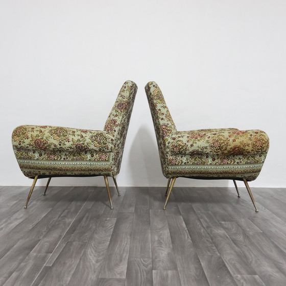 Image 1 of Gigi Radice para Minotti Par de sillones del modernismo de mediados de siglo de la década de 1950
