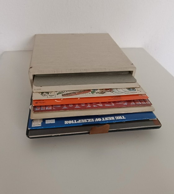 Image 1 of Sistema di archiviazione per dischi in vinile vintage con frontali in teak.
