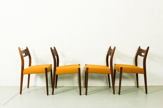 Image 1 of Set van 4 vintage teakhouten fauteuils, jaren 60