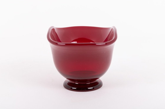 Image 1 of Art red glass bowl by Monica Bratt for Reijmyre Glasbruk, Sweden 1950’s