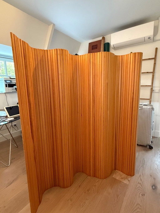 Pantalla 100 de Artek de Alvar Aalto