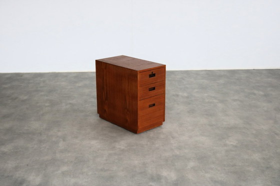 Image 1 of Commode suédoise vintage en teck