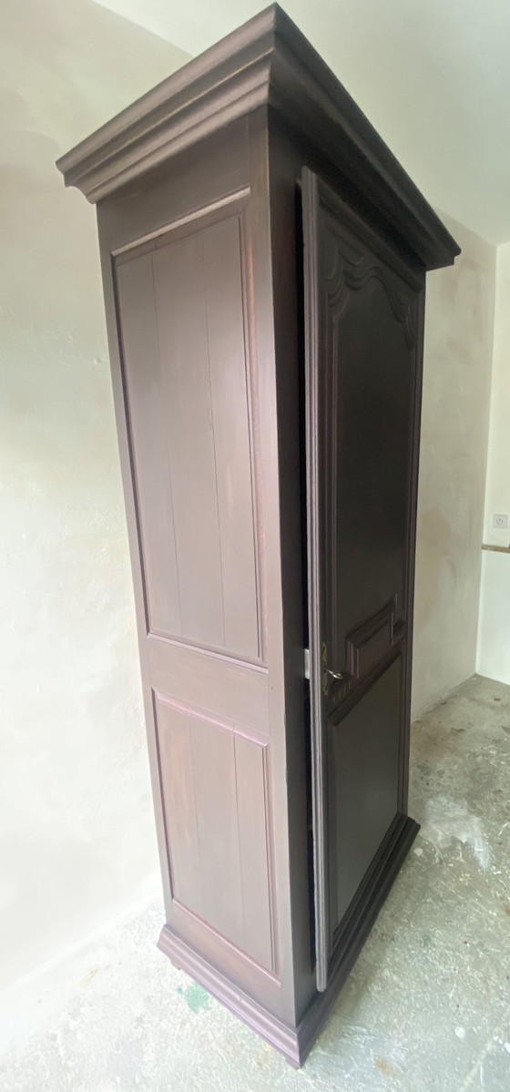 Image 1 of Cappello antico in legno massello restaurato, stile provinciale