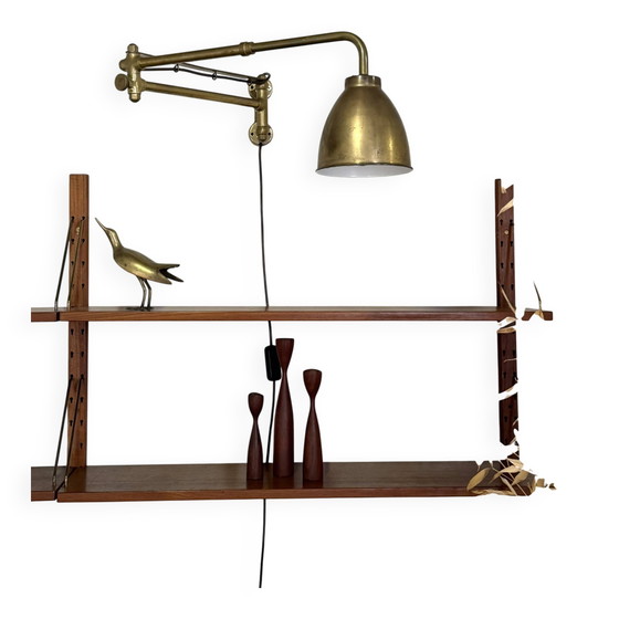 Image 1 of Vintage messing wandlamp met scharnierende arm, Scandinavische stijl