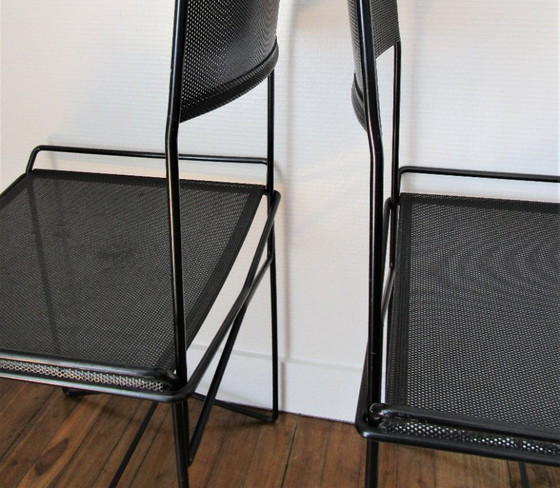 paire chaises métal perforé acier années 80 – Chaises de salle à manger, Metal (photo 15 of 19)