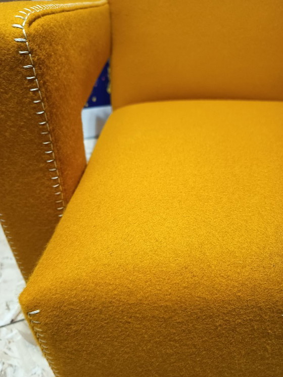 Image 1 of CASSINA Paire de fauteuils Utrecht 637 NEUF 2026 en laine KVARD Moutarde par Gerrit Rietveld