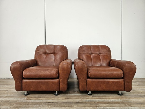 1970s Italian Design Armchairs – Leather (photo 5 of 16)