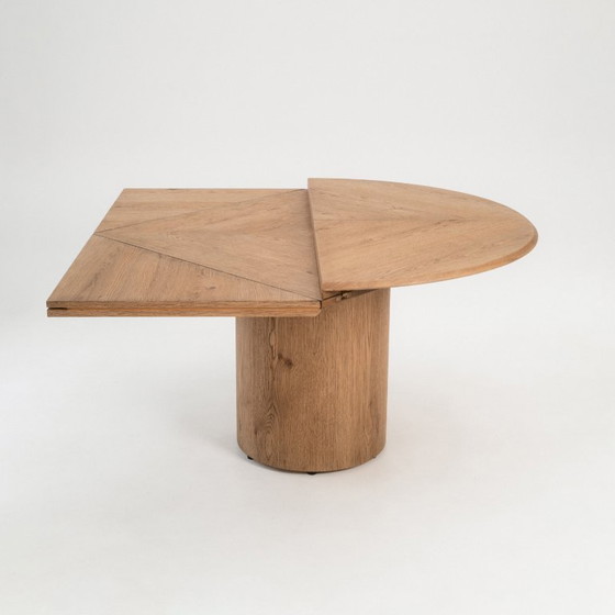 Image 1 of TABLE ROUND/SQUARE QUAD0 Natural Oak – Simple Table, Amazing Function