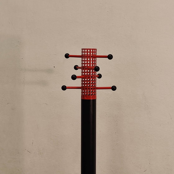 Image 1 of Appendiabiti vintage in stile Memphis Milano