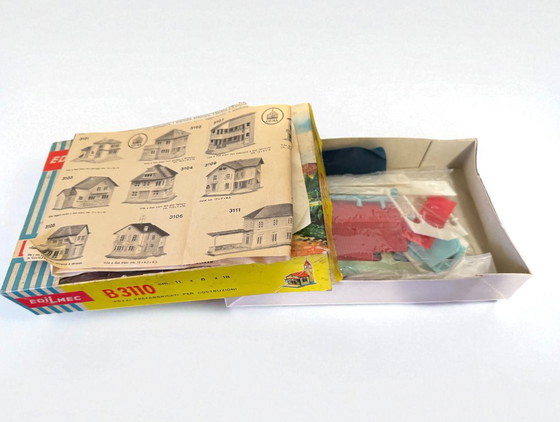 EDILMEC B 3110 e B 3111, due kit di modelli in scala HO, Oggetti decorativi, Plastica, Carta, Multicolore (foto 5 di 10)