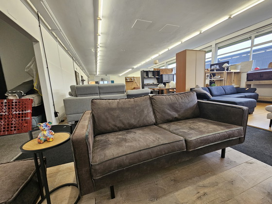 Image 1 of Rodeo - Divano in microfibra da 2,5 posti con poggiapiedi abbinato