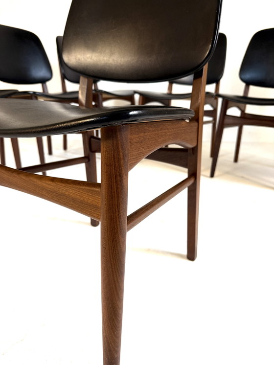Image 1 of 8 sedie da pranzo vintage danesi, Arne Hovmand Olsen degli anni '60