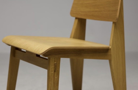 Image 1 of Chaise longue Vitra Jean Prouvé, totalmente de madera de roble natural: artesanía atemporal en roble macizo.