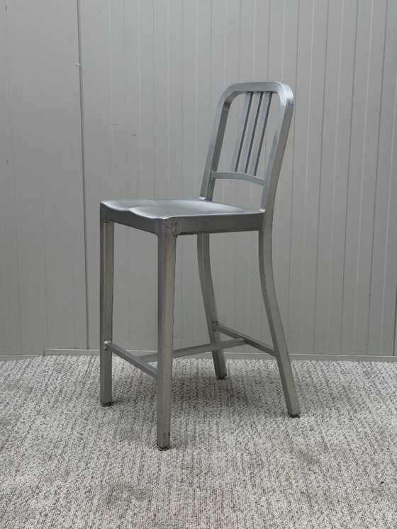 Sgabello da bar di design in alluminio – Sgabelli da bar, Aluminium (photo 6 of 12)