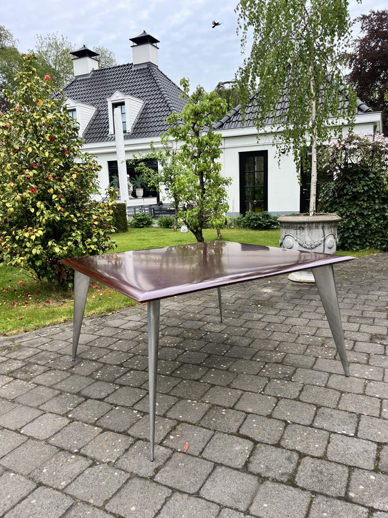 Image 1 of Philippe Starck per il tavolo da pranzo Aleph/Driade.