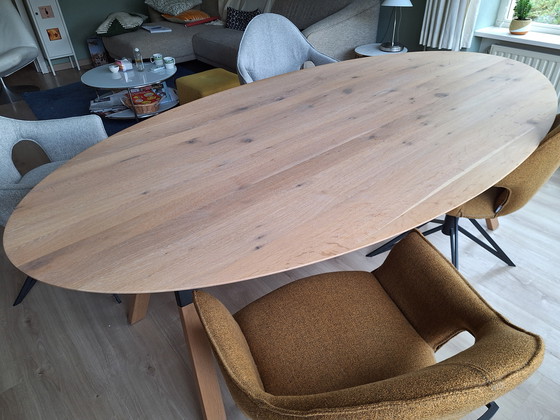 Image 1 of Tavolo da pranzo ovale Parade di Bert Plantagie