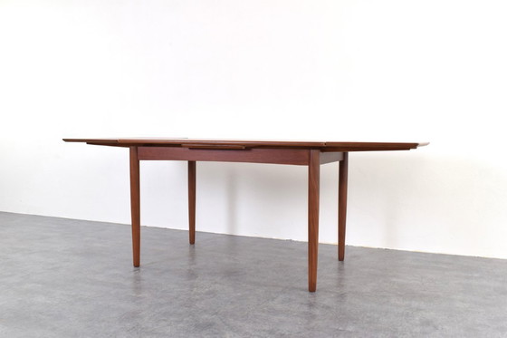 Image 1 of Table de salle à manger extensible en teck danois, style milieu du XXe siècle, années 1960.