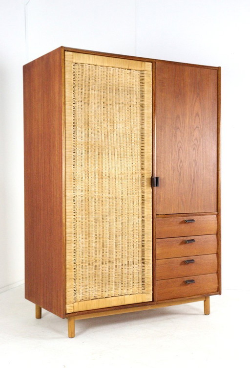 Sebastian Muggenthaler Kleiderschrank Mädchenkleiderschrank Vintage