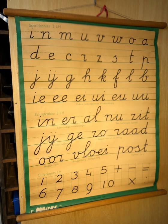 Image 1 of Tabella scolastica vintage, mappa scolastica, lettere e scrittura - 64 x 86 Wolters Noordhoff, come nuova