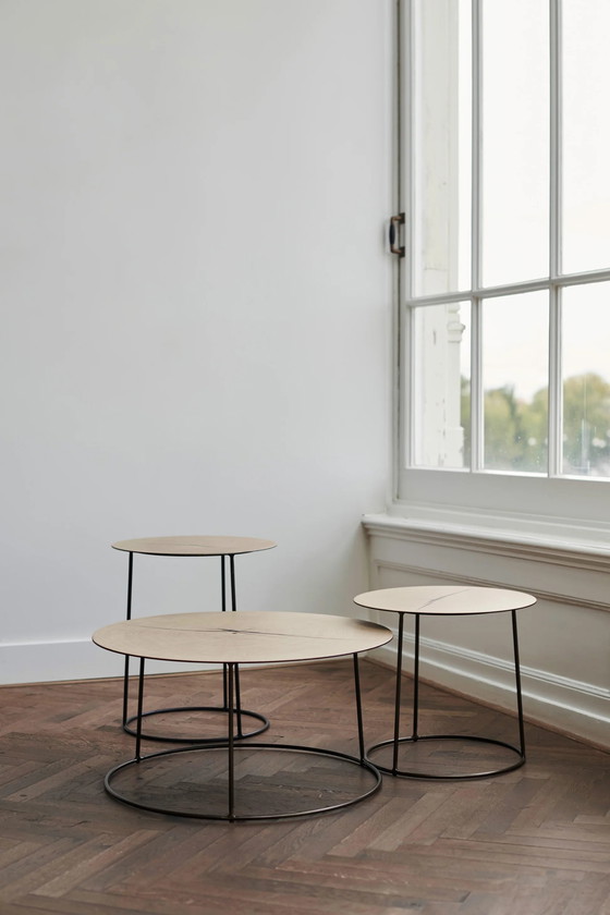 Image 1 of Heerenhuis set van 3 Nimbus bijzettafels - combinatie oak en gold