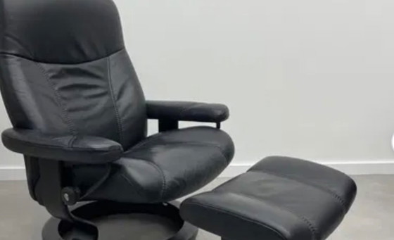 Image 1 of Stressvrije fauteuil en poef