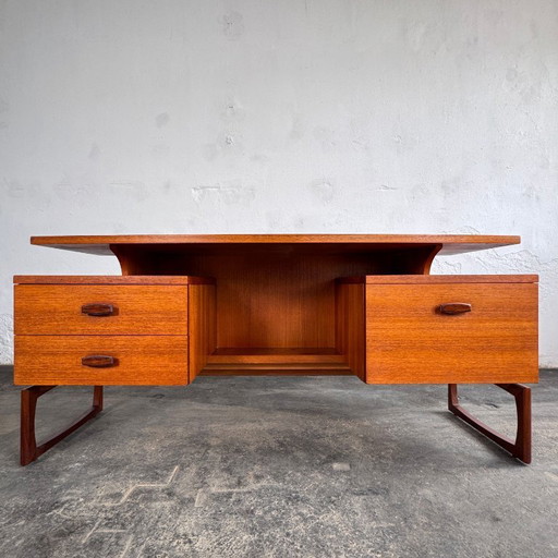Cómoda/escritorio G-Plan Quadrille de R. Bennett, década de 1960.