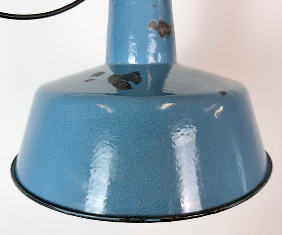 Industrial Blue Enamel Factory Lamp with Cast Iron Top, 1960s, Pendant lamps (photo 5 of 17)