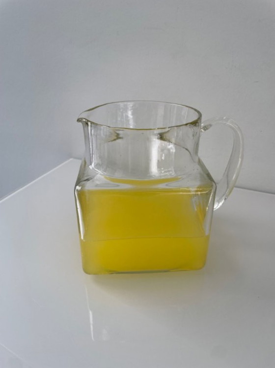 Image 1 of Jarra de cristal de diseño, forma cúbica, 1,5 L, soplada a mano.