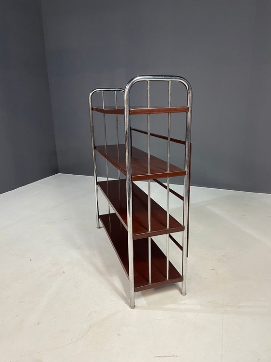 Image 1 of Étagère Bauhaus en acier plié et en tôle chromée, Europe, années 1930