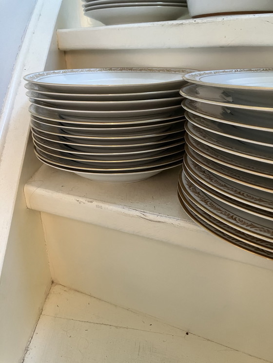 Image 1 of Hutschenreuther 12 persoons servies