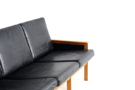 Illum Wikkelso voor Niels Eilersen Capella bank vintage Mid-Century – 3-5 zitsbanken, Leather, Wood (photo 12 of 17)
