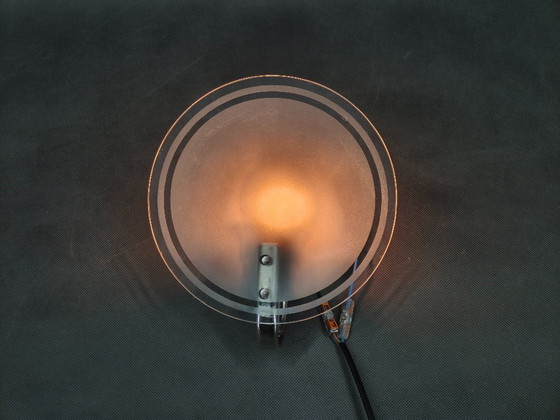 Image 1 of Een paar Tsjechische art-deco wandlampen van mat glas, jaren 1940.