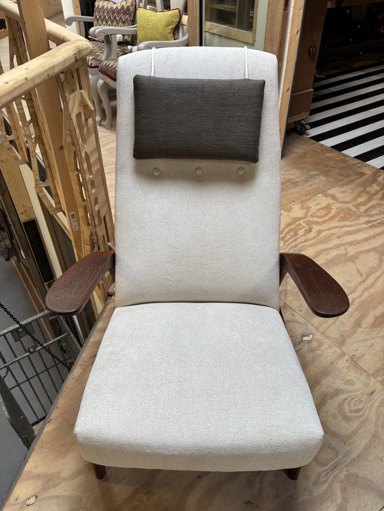 Image 1 of Gimson and Slater Rock ‘n Rest