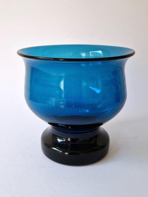 Kosta Boda - Bowl from the "Basun / Blå Serien" by Bertil Vallien